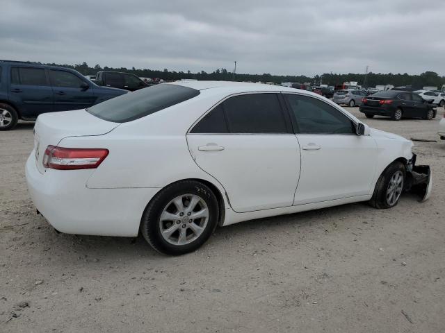 Photo 2 VIN: 4T4BF3EK0BR090864 - TOYOTA CAMRY BASE 