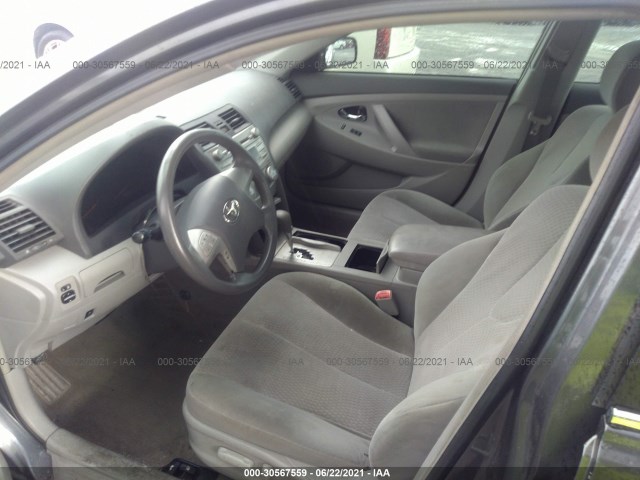 Photo 4 VIN: 4T4BF3EK0BR092341 - TOYOTA CAMRY 