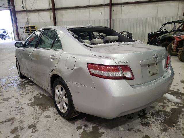 Photo 2 VIN: 4T4BF3EK0BR095823 - TOYOTA CAMRY BASE 