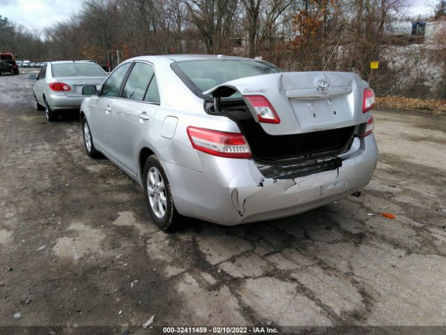 Photo 2 VIN: 4T4BF3EK0BR128514 - TOYOTA CAMRY 