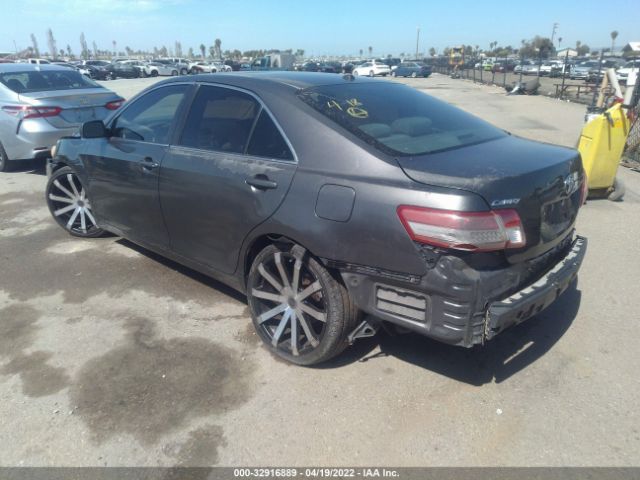 Photo 2 VIN: 4T4BF3EK0BR151968 - TOYOTA CAMRY 