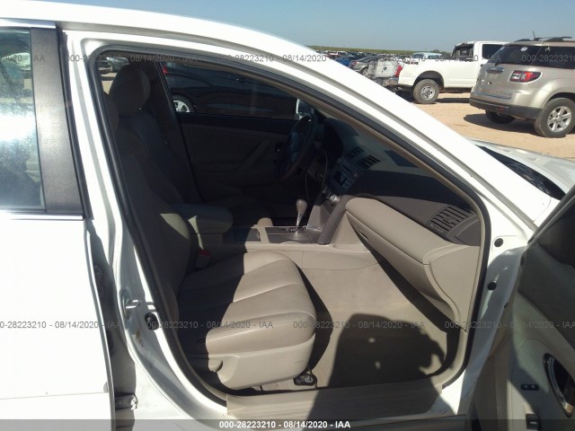 Photo 4 VIN: 4T4BF3EK0BR156345 - TOYOTA CAMRY 