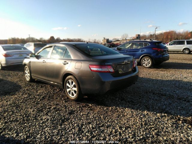 Photo 2 VIN: 4T4BF3EK0BR160721 - TOYOTA CAMRY 