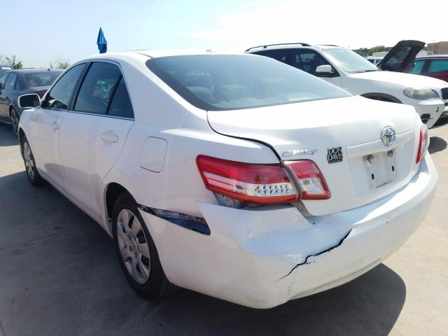 Photo 2 VIN: 4T4BF3EK0BR185909 - TOYOTA CAMRY BASE 