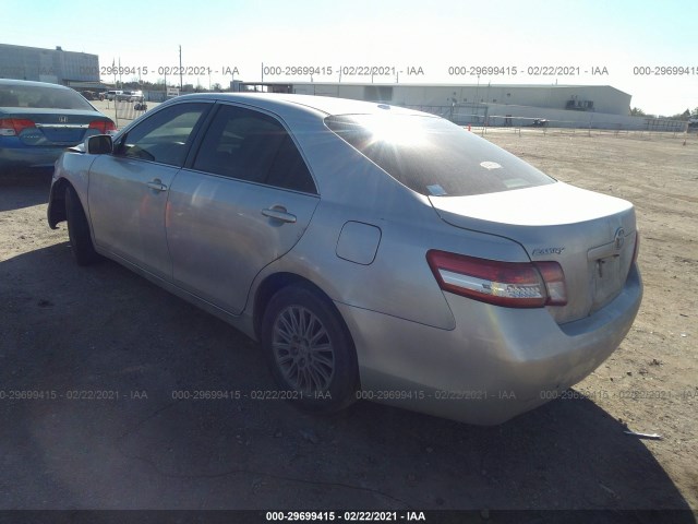 Photo 2 VIN: 4T4BF3EK0BR197476 - TOYOTA CAMRY 