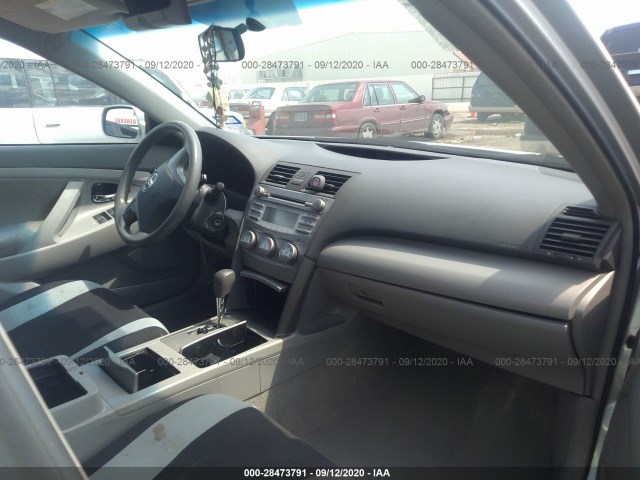 Photo 4 VIN: 4T4BF3EK0BR206919 - TOYOTA CAMRY 