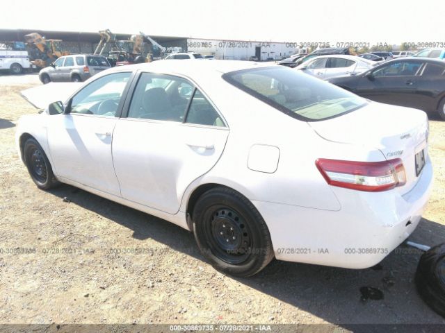 Photo 2 VIN: 4T4BF3EK0BR207858 - TOYOTA CAMRY 