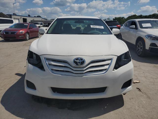 Photo 4 VIN: 4T4BF3EK0BR211439 - TOYOTA CAMRY 