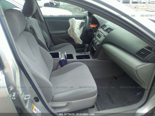 Photo 4 VIN: 4T4BF3EK1AR020854 - TOYOTA CAMRY 