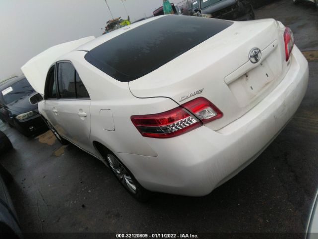 Photo 2 VIN: 4T4BF3EK1AR031210 - TOYOTA CAMRY 