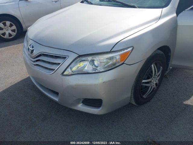 Photo 5 VIN: 4T4BF3EK1AR033068 - TOYOTA CAMRY 