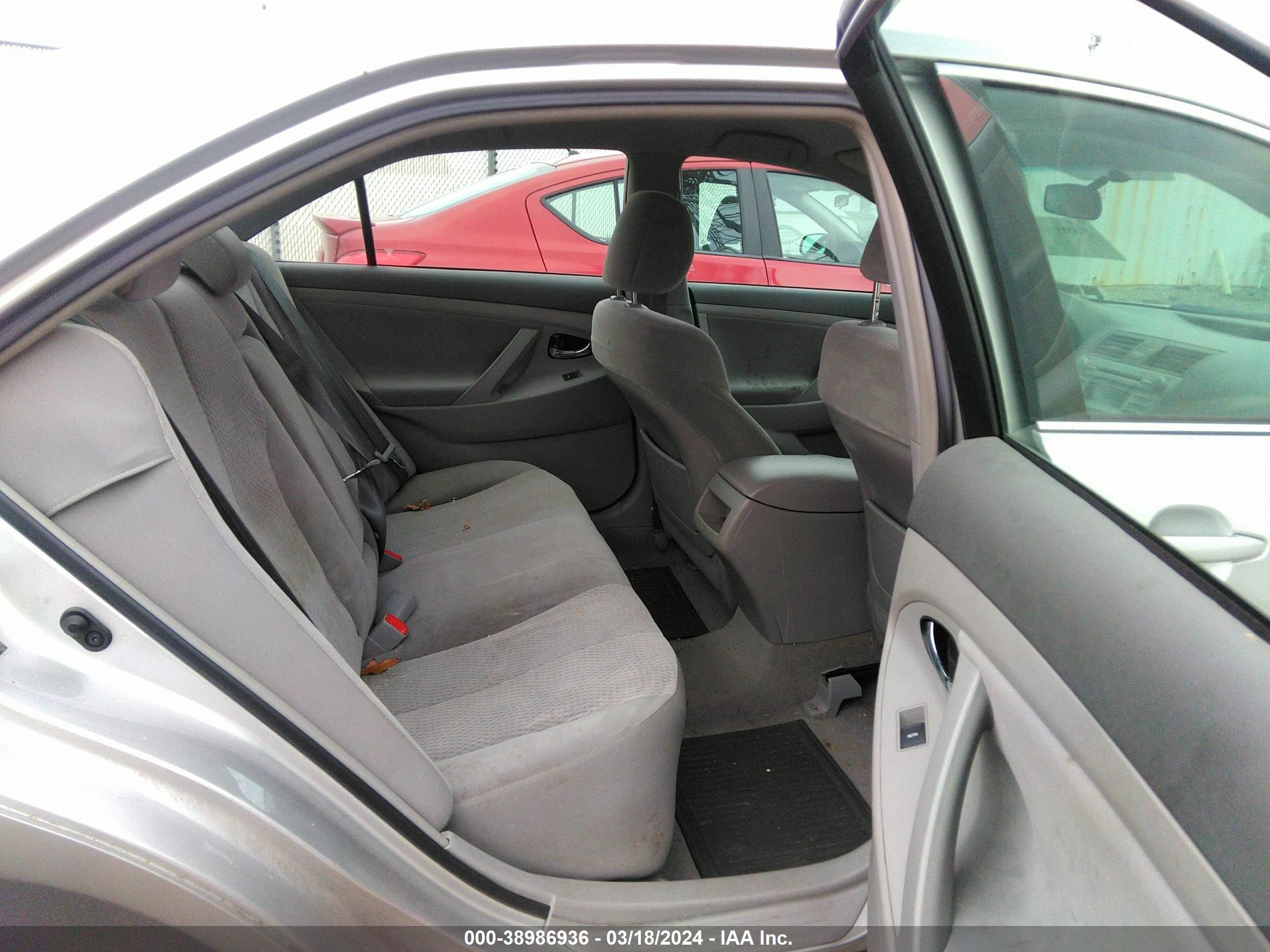 Photo 7 VIN: 4T4BF3EK1AR082299 - TOYOTA CAMRY 