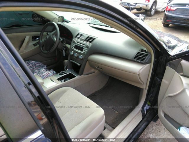 Photo 4 VIN: 4T4BF3EK1AR086479 - TOYOTA CAMRY 