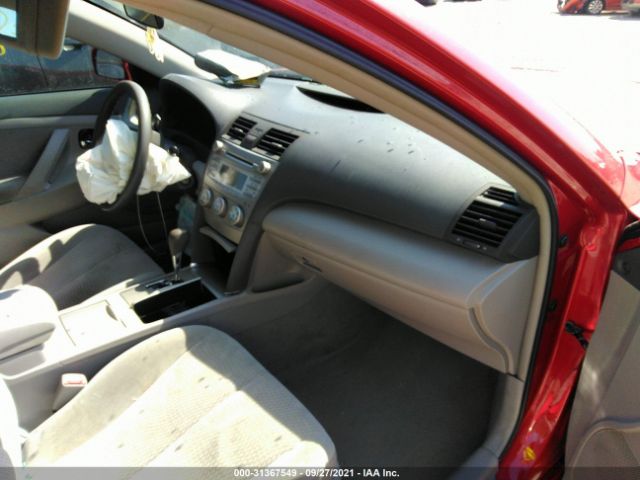 Photo 4 VIN: 4T4BF3EK1BR087780 - TOYOTA CAMRY 