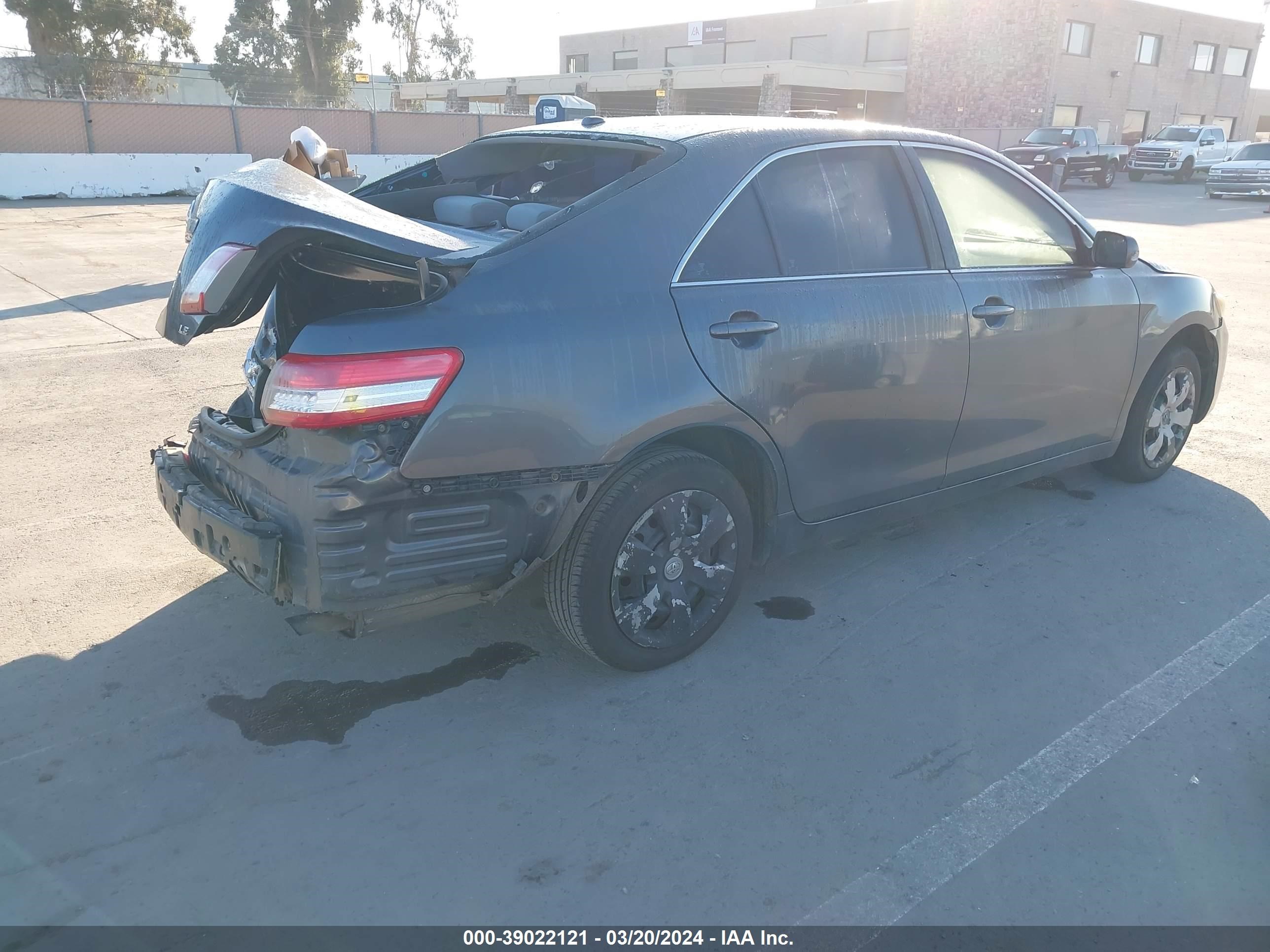 Photo 3 VIN: 4T4BF3EK1BR097662 - TOYOTA CAMRY 