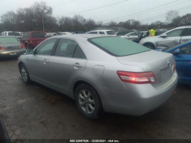 Photo 2 VIN: 4T4BF3EK1BR100057 - TOYOTA CAMRY 