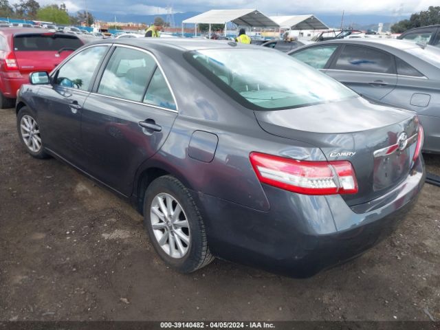 Photo 2 VIN: 4T4BF3EK1BR102293 - TOYOTA CAMRY 