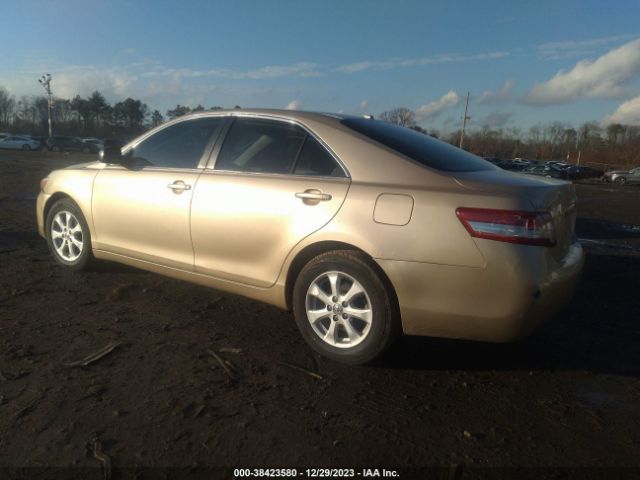 Photo 2 VIN: 4T4BF3EK1BR104562 - TOYOTA CAMRY 