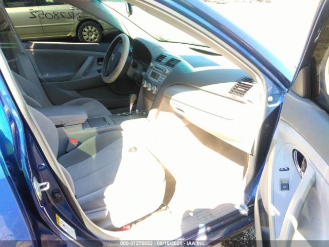 Photo 4 VIN: 4T4BF3EK1BR106232 - TOYOTA CAMRY 