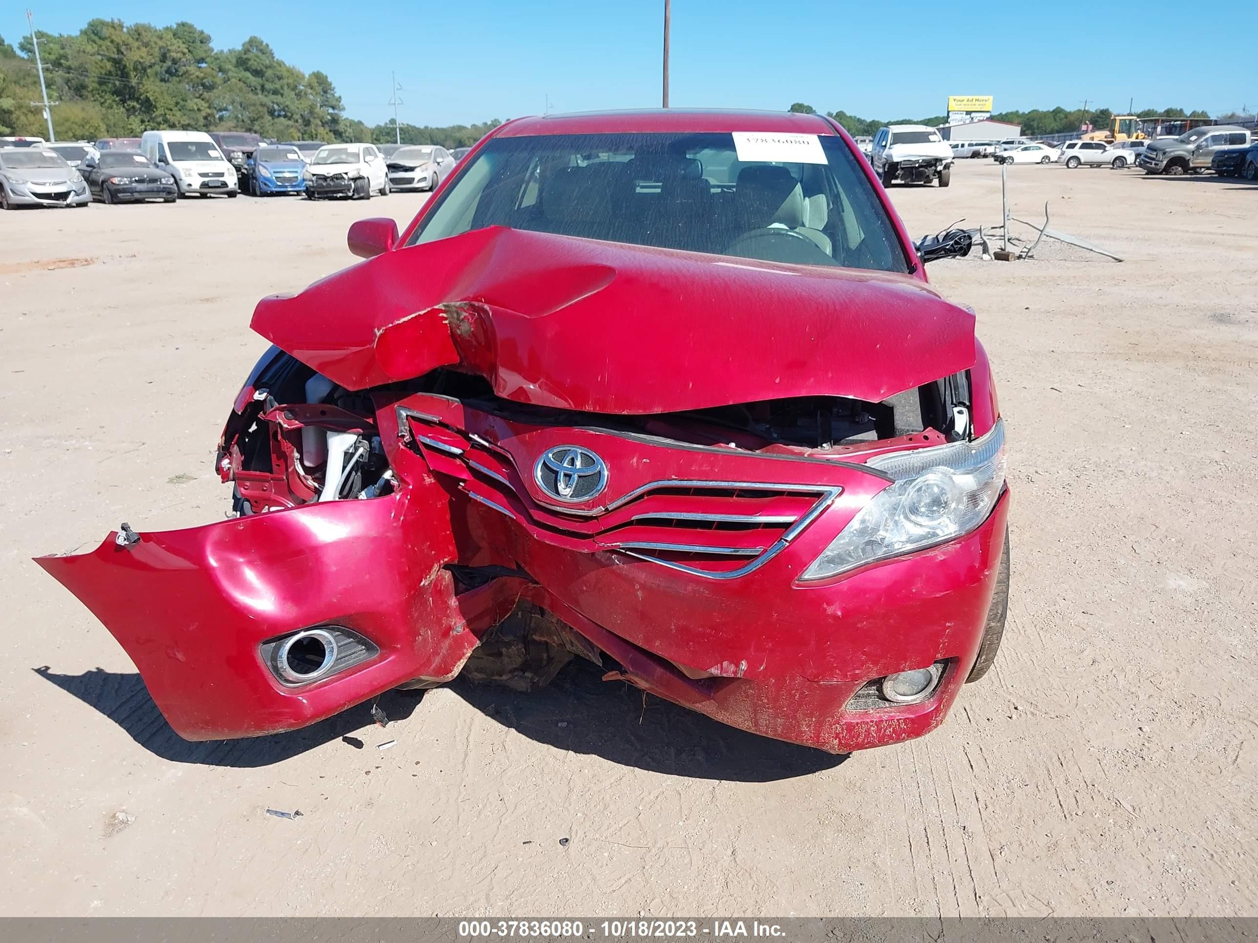 Photo 11 VIN: 4T4BF3EK1BR113505 - TOYOTA CAMRY 