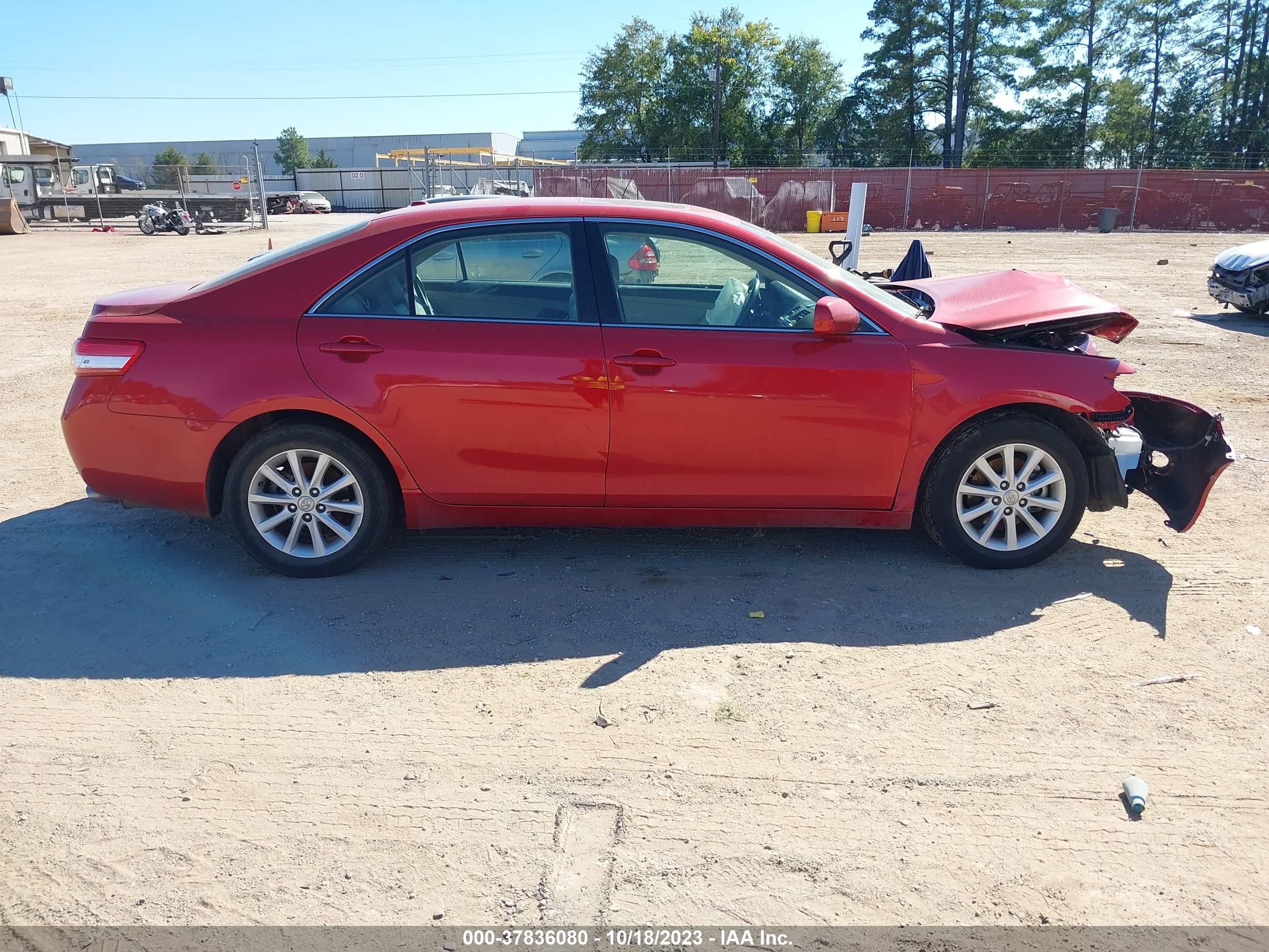 Photo 12 VIN: 4T4BF3EK1BR113505 - TOYOTA CAMRY 