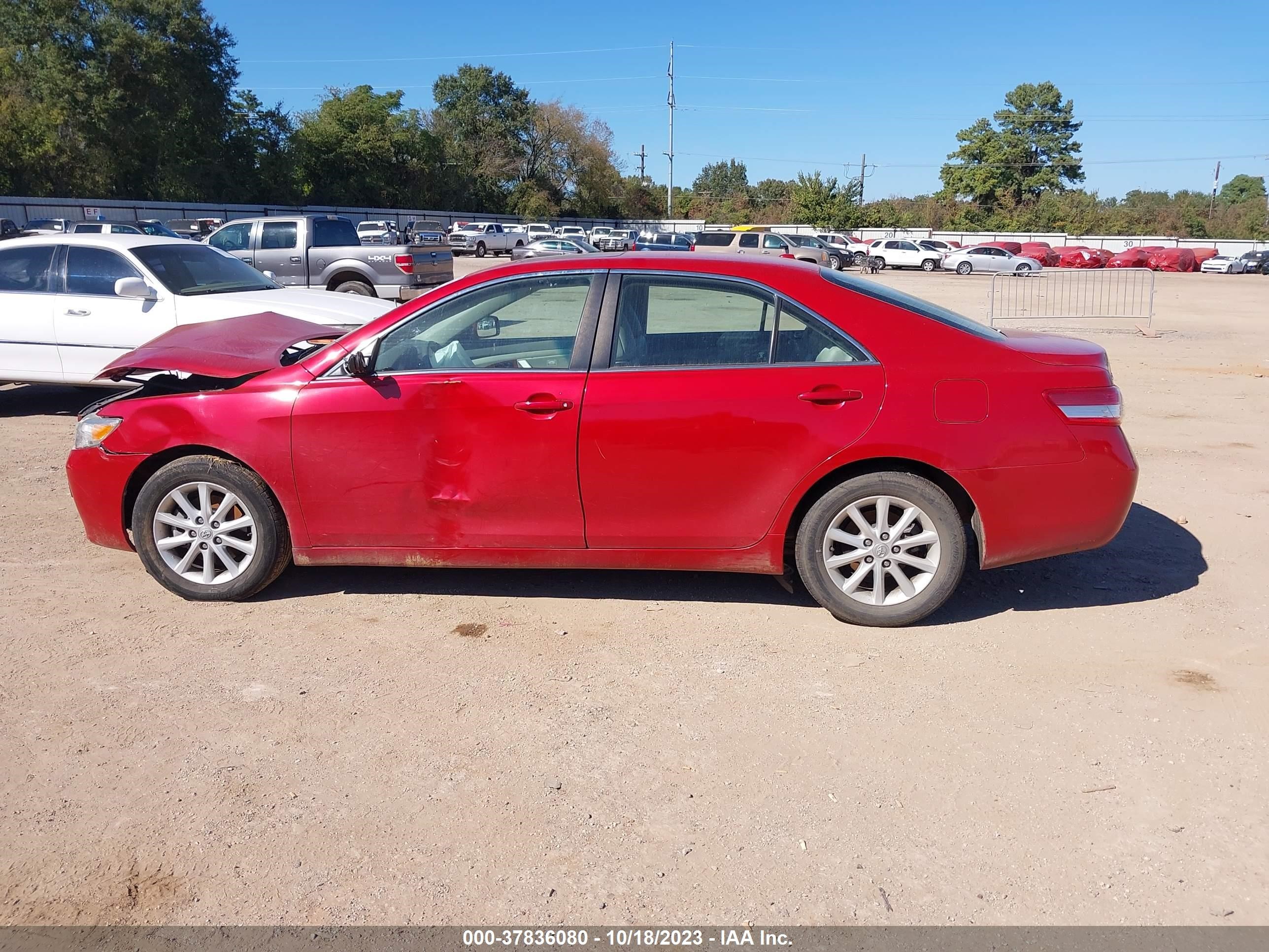 Photo 13 VIN: 4T4BF3EK1BR113505 - TOYOTA CAMRY 