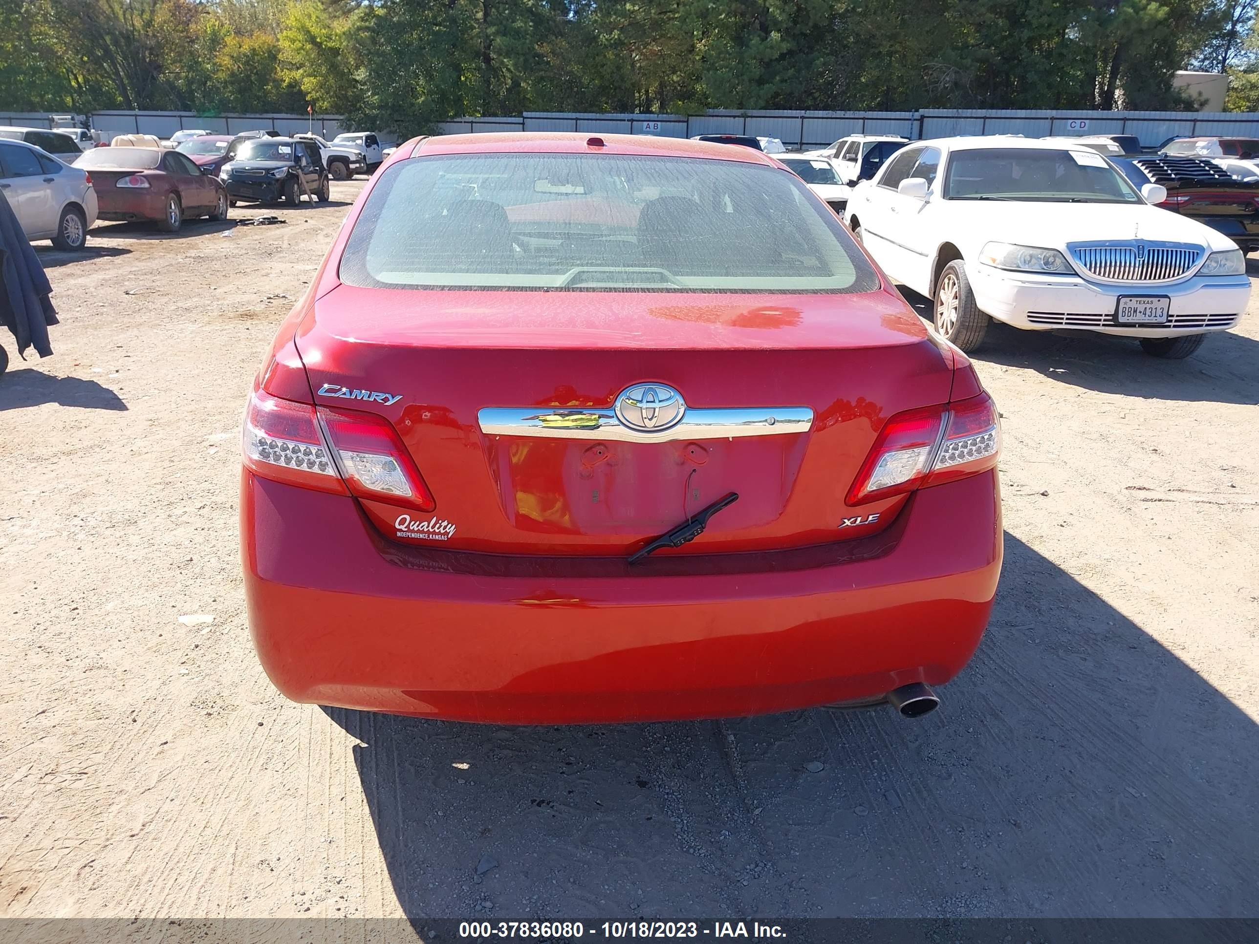 Photo 15 VIN: 4T4BF3EK1BR113505 - TOYOTA CAMRY 