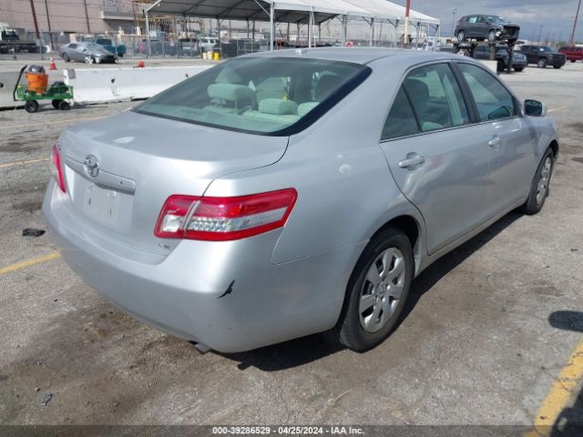 Photo 3 VIN: 4T4BF3EK1BR128828 - TOYOTA CAMRY 