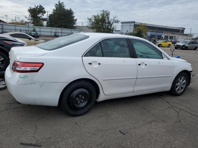 Photo 2 VIN: 4T4BF3EK1BR134841 - TOYOTA CAMRY 