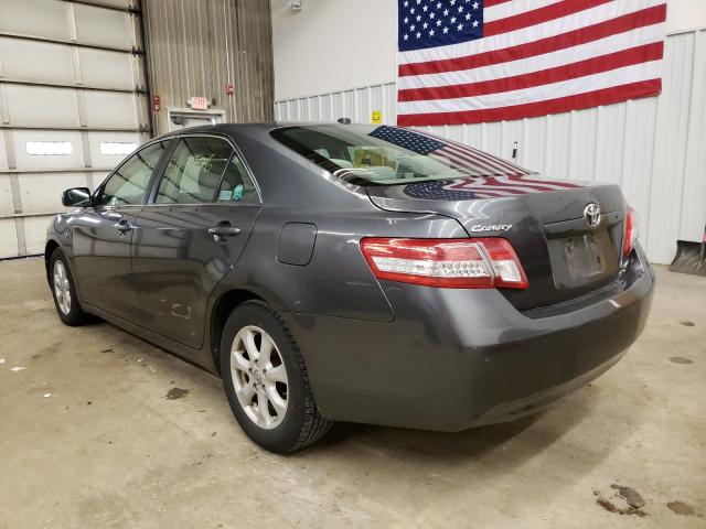 Photo 2 VIN: 4T4BF3EK1BR138985 - TOYOTA CAMRY BASE 