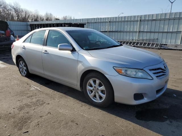 Photo 3 VIN: 4T4BF3EK1BR142602 - TOYOTA CAMRY BASE 