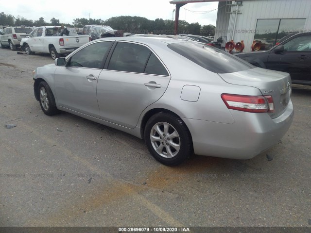 Photo 2 VIN: 4T4BF3EK1BR159772 - TOYOTA CAMRY 