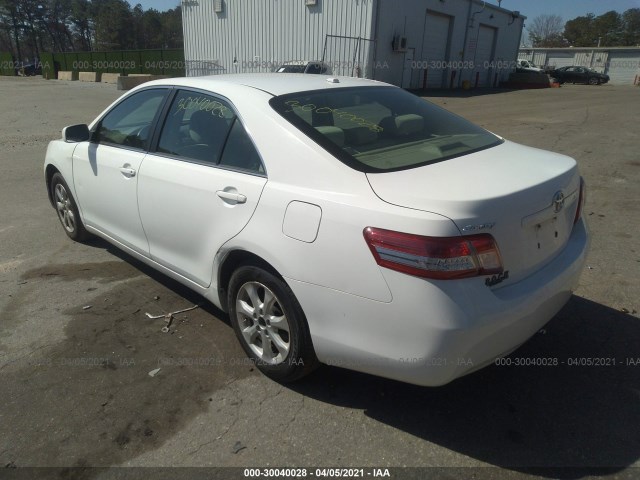 Photo 2 VIN: 4T4BF3EK1BR164602 - TOYOTA CAMRY 