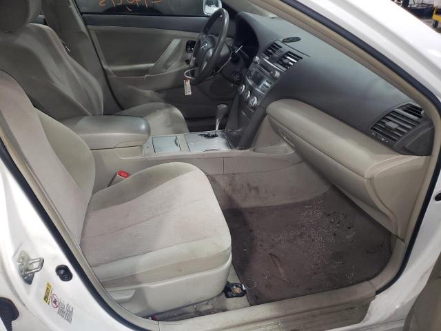 Photo 4 VIN: 4T4BF3EK1BR164681 - TOYOTA CAMRY BASE 