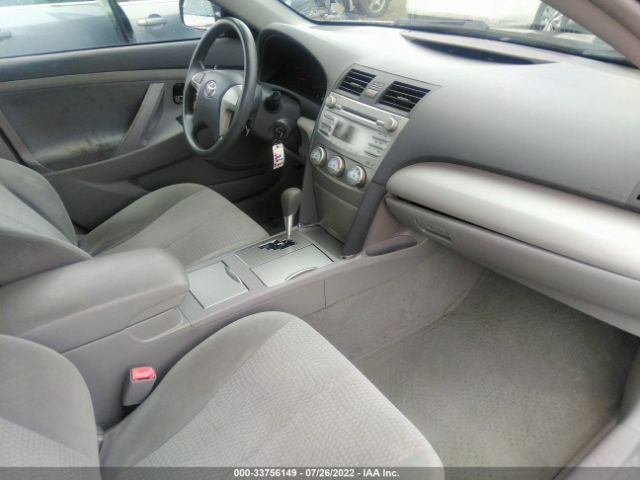 Photo 4 VIN: 4T4BF3EK1BR185112 - TOYOTA CAMRY 