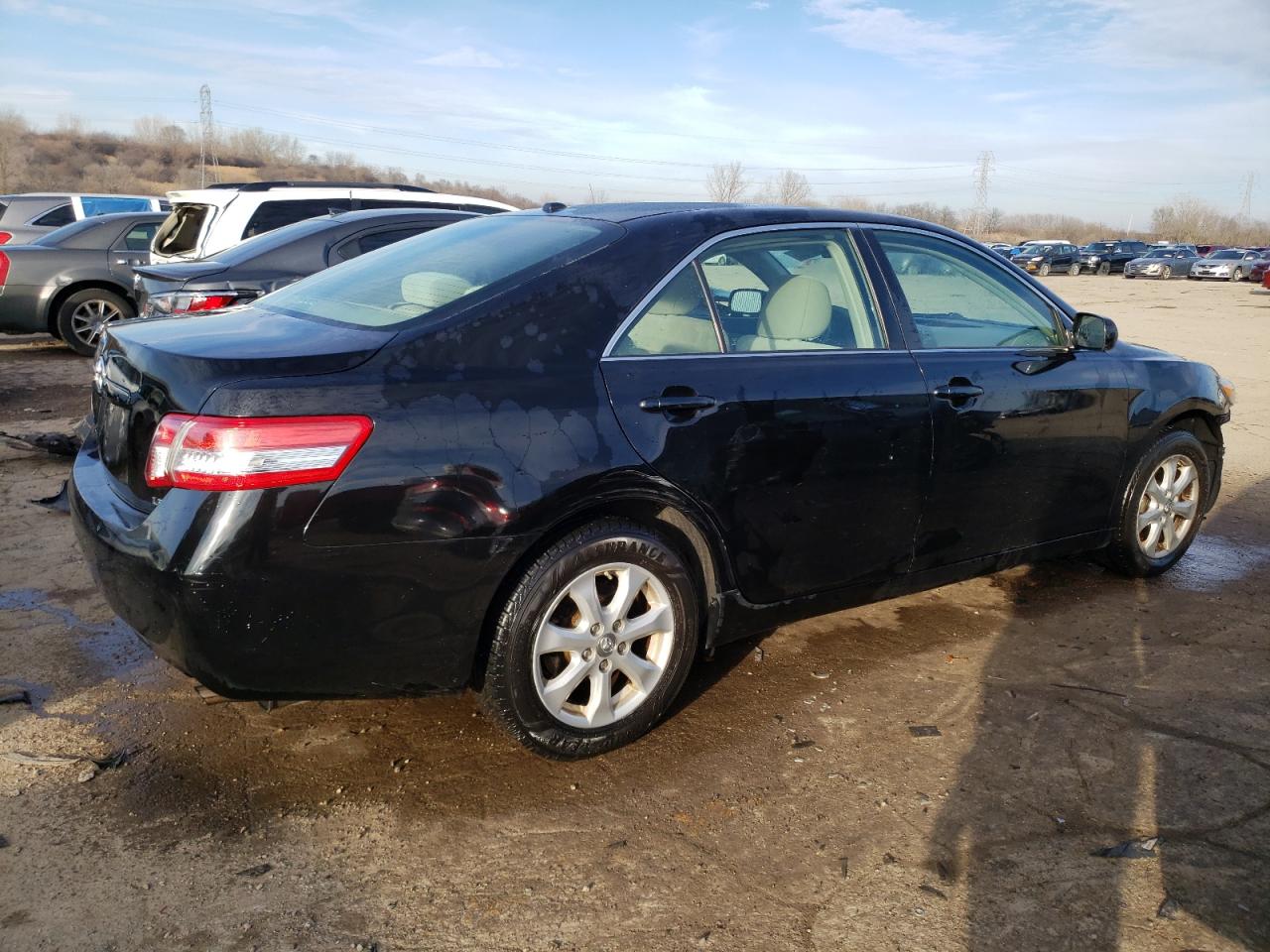 Photo 2 VIN: 4T4BF3EK1BR186230 - TOYOTA CAMRY 