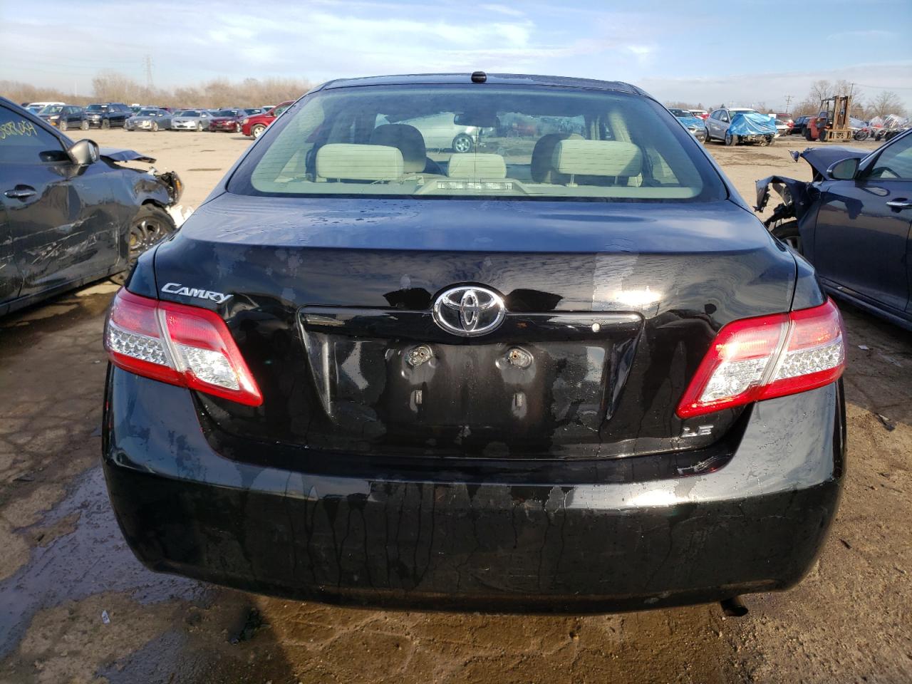 Photo 5 VIN: 4T4BF3EK1BR186230 - TOYOTA CAMRY 