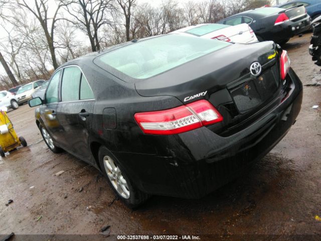 Photo 2 VIN: 4T4BF3EK1BR189533 - TOYOTA CAMRY 