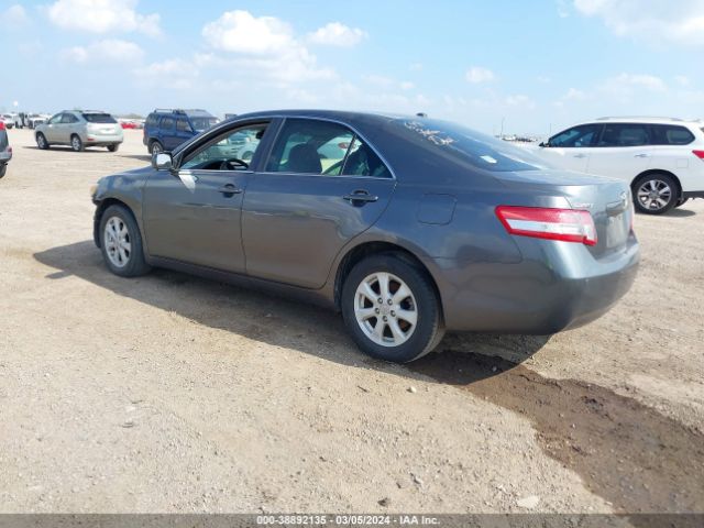 Photo 2 VIN: 4T4BF3EK1BR209361 - TOYOTA CAMRY 