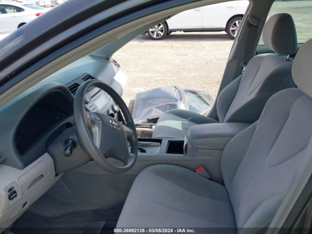 Photo 4 VIN: 4T4BF3EK1BR209361 - TOYOTA CAMRY 