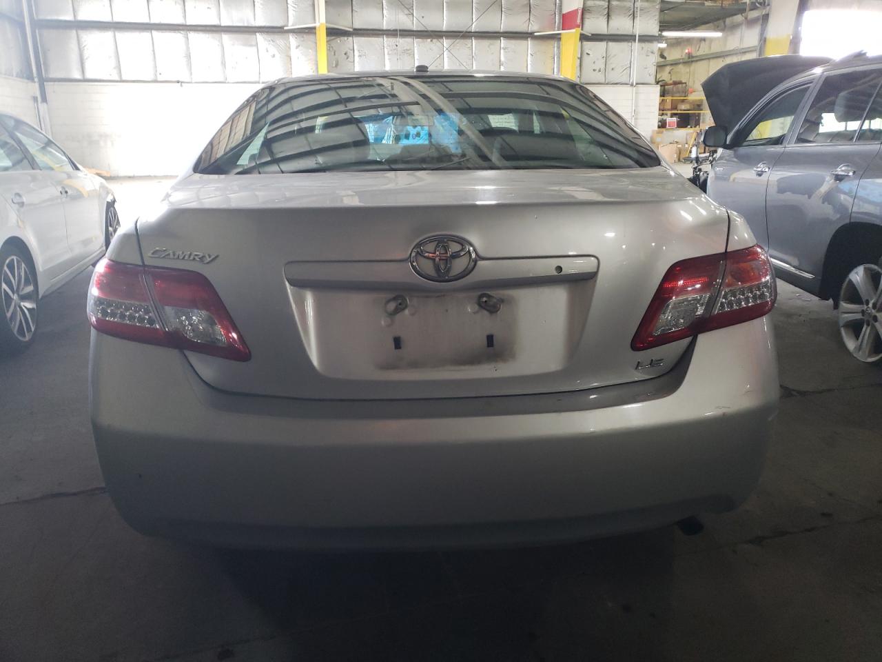 Photo 5 VIN: 4T4BF3EK1BR215144 - TOYOTA CAMRY 