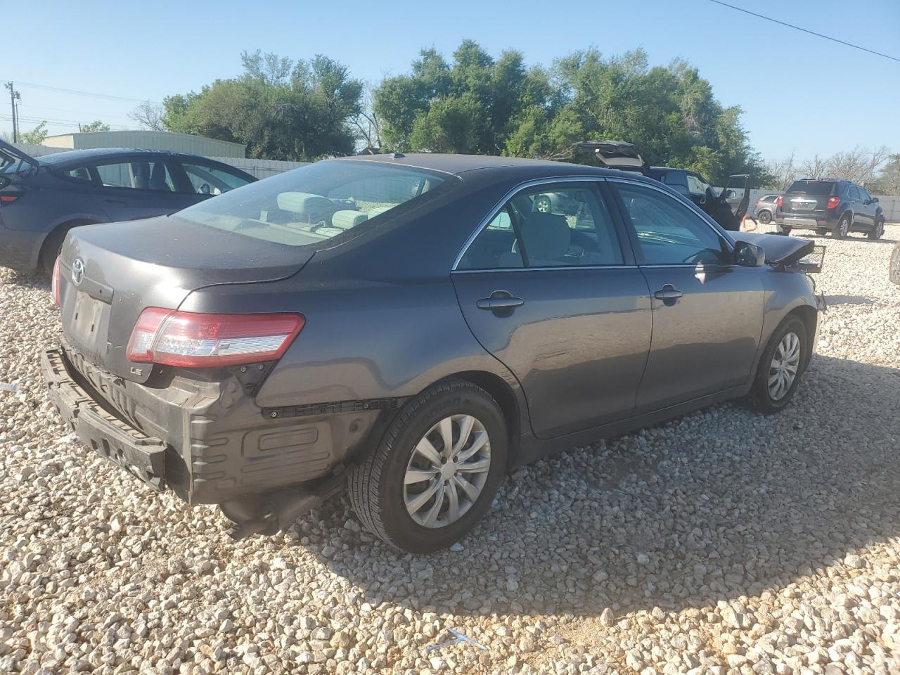 Photo 2 VIN: 4T4BF3EK2AR021401 - TOYOTA CAMRY 