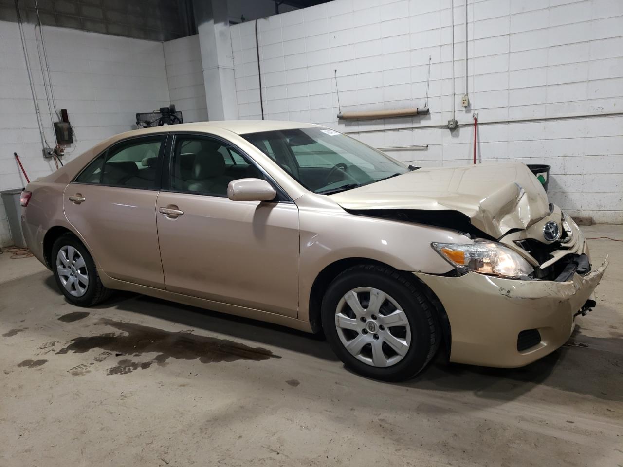 Photo 3 VIN: 4T4BF3EK2AR025660 - TOYOTA CAMRY 