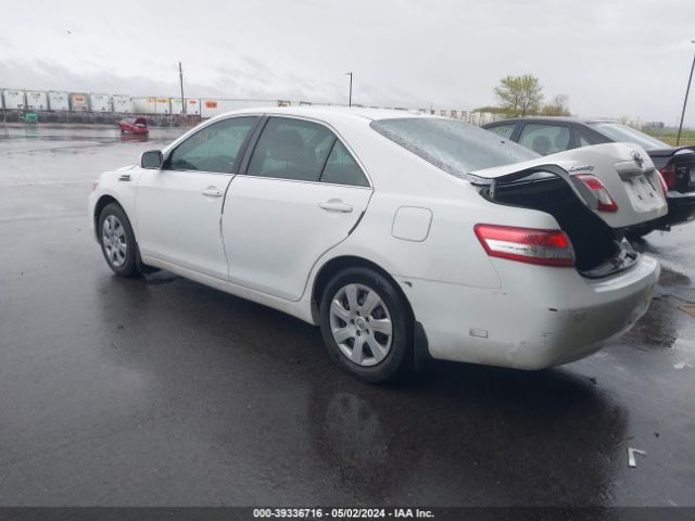 Photo 2 VIN: 4T4BF3EK2AR030065 - TOYOTA CAMRY 