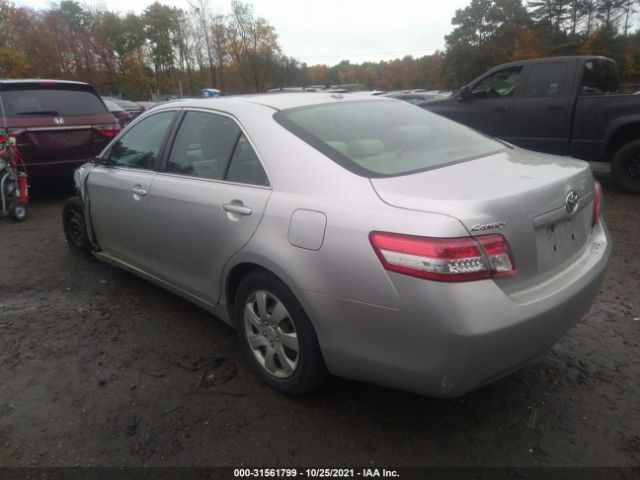 Photo 2 VIN: 4T4BF3EK2AR032639 - TOYOTA CAMRY 