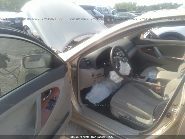 Photo 4 VIN: 4T4BF3EK2AR040207 - TOYOTA CAMRY 