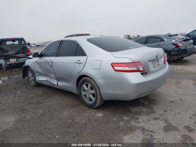 Photo 2 VIN: 4T4BF3EK2AR058125 - TOYOTA CAMRY 