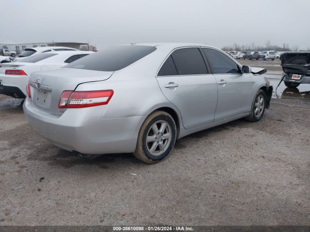 Photo 3 VIN: 4T4BF3EK2AR058125 - TOYOTA CAMRY 