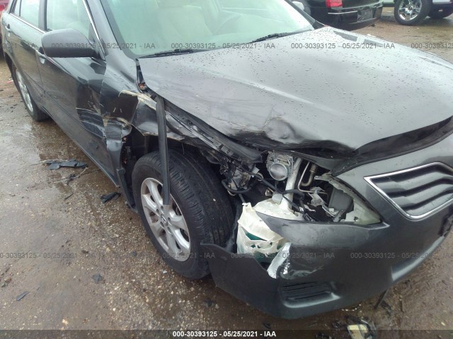 Photo 5 VIN: 4T4BF3EK2AR067715 - TOYOTA CAMRY 