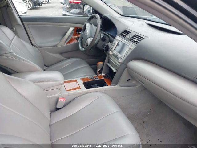 Photo 4 VIN: 4T4BF3EK2AR069576 - TOYOTA CAMRY 